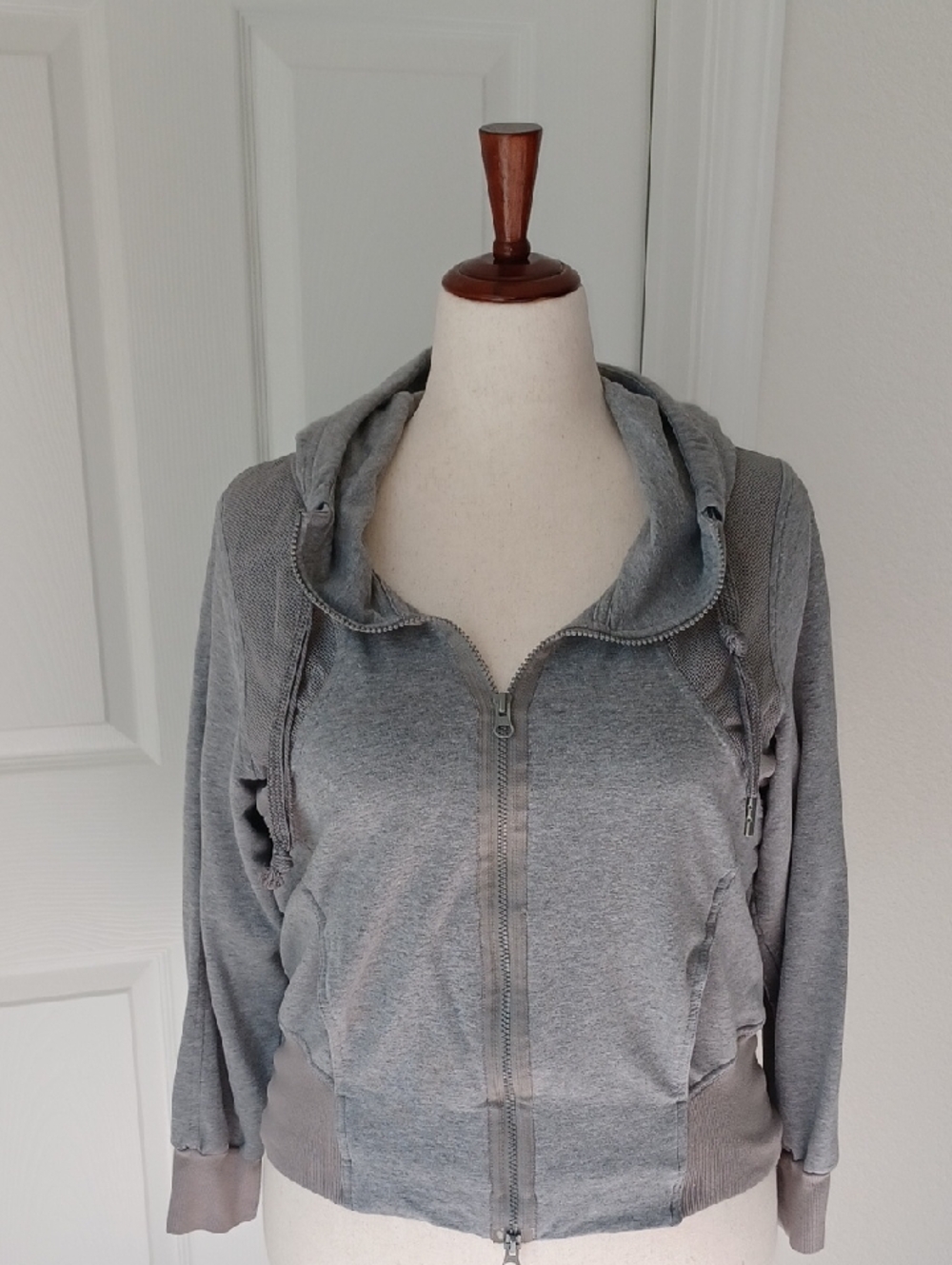 Stella McCartney Light Grey Zip-Front Hooded Sweatshirt Large